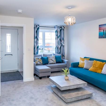 Vila Stunning 3-Bed Risa House In Beeston Nottingham Exteriér fotografie