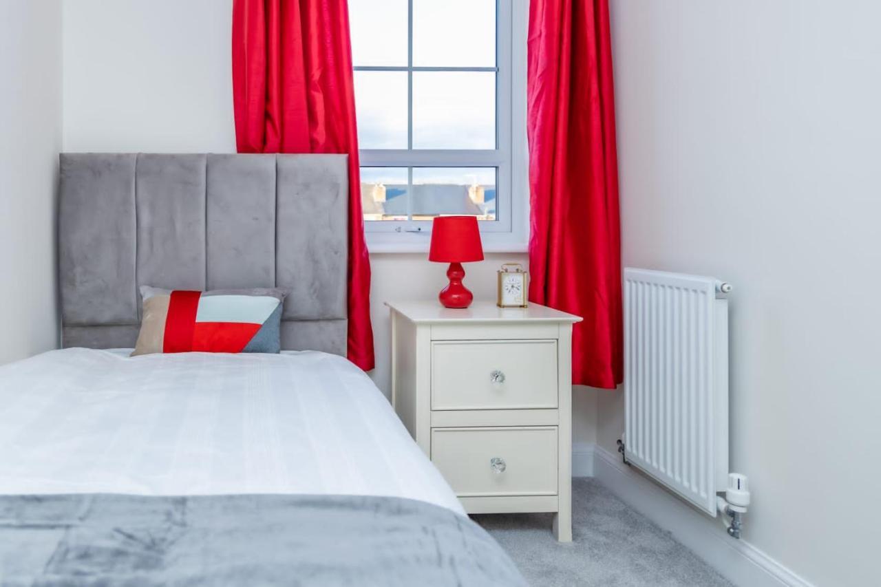 Vila Stunning 3-Bed Risa House In Beeston Nottingham Exteriér fotografie