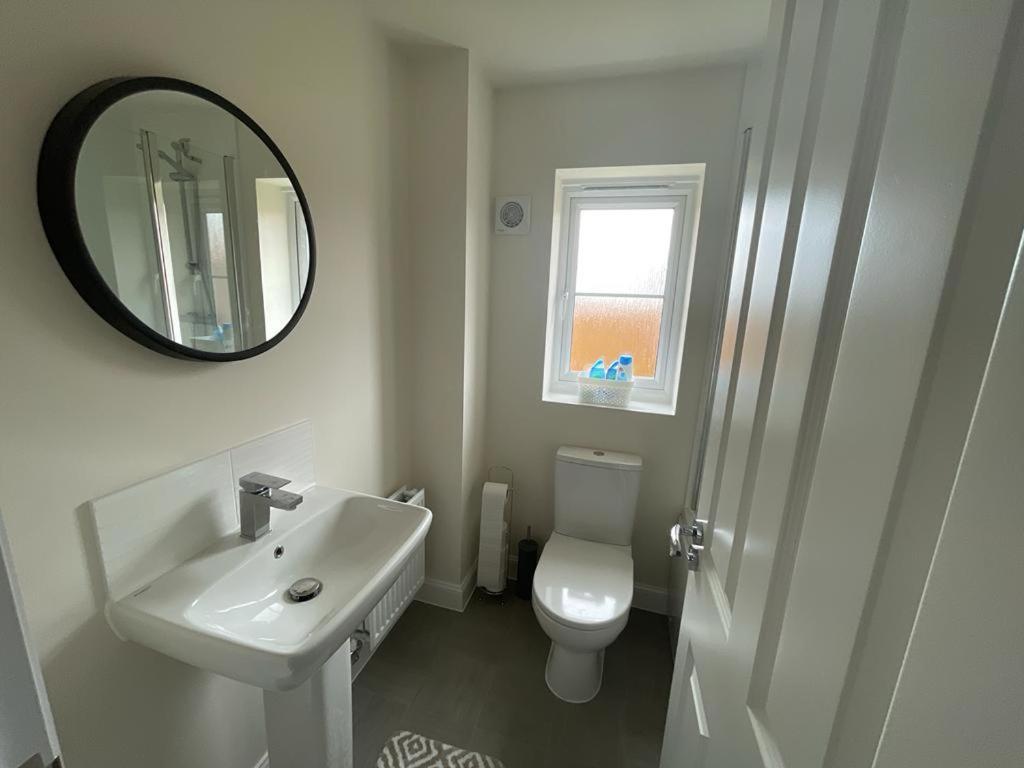 Vila Stunning 3-Bed Risa House In Beeston Nottingham Exteriér fotografie