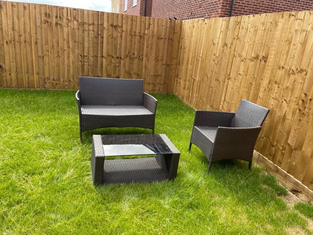 Vila Stunning 3-Bed Risa House In Beeston Nottingham Exteriér fotografie